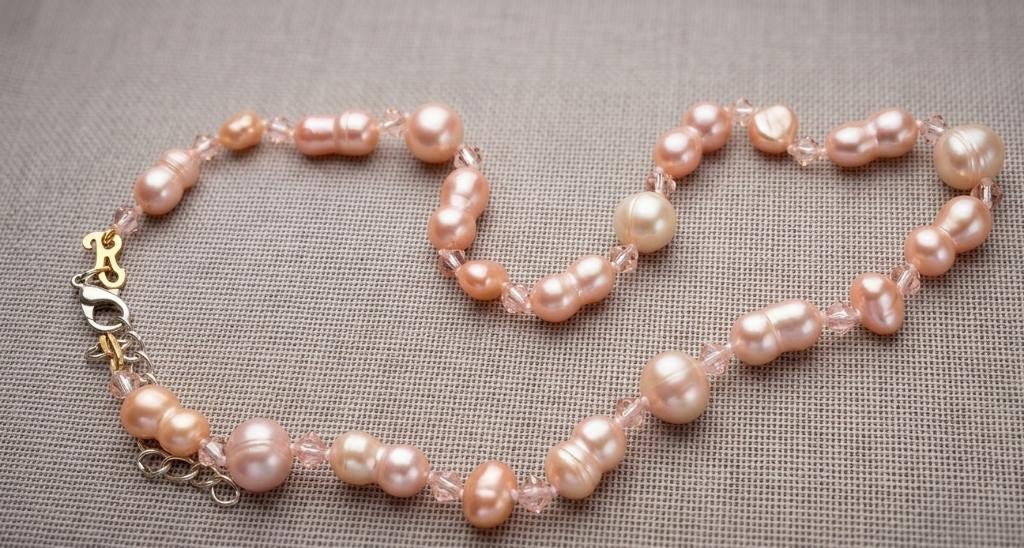 Ketting zoetwaterparel en kristal roze 36cm verstelbaar, Handtassen en Accessoires, Kettingen, Nieuw, Steen of Mineraal, Roze