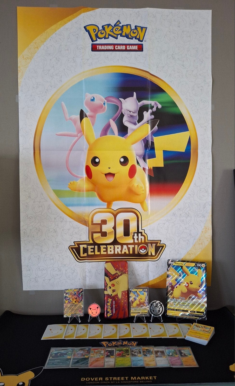 set Pikachu avec un très grand poster !, Hobby & Loisirs créatifs, Enlèvement ou Envoi
