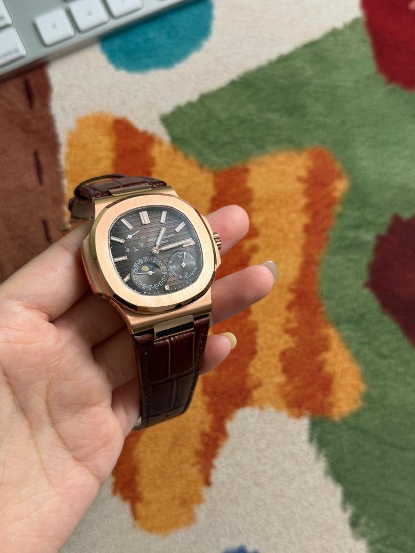 Patek Philippe Nautilus 5712R-001, Autres marques, Enlèvement ou Envoi, Cuir, Or