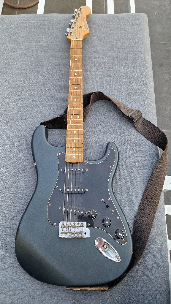 Fender Stratocaster - Satin (Mexico, '04-'05), Musique & Instruments, Enlèvement, Utilisé, Solid body, Fender