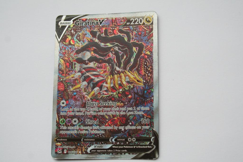 Pokémon kaarten - Giratina v – 186/196 !!!, Hobby en Vrije tijd, Verzamelkaartspellen | Pokémon, Ophalen, Zo goed als nieuw, Meerdere kaarten