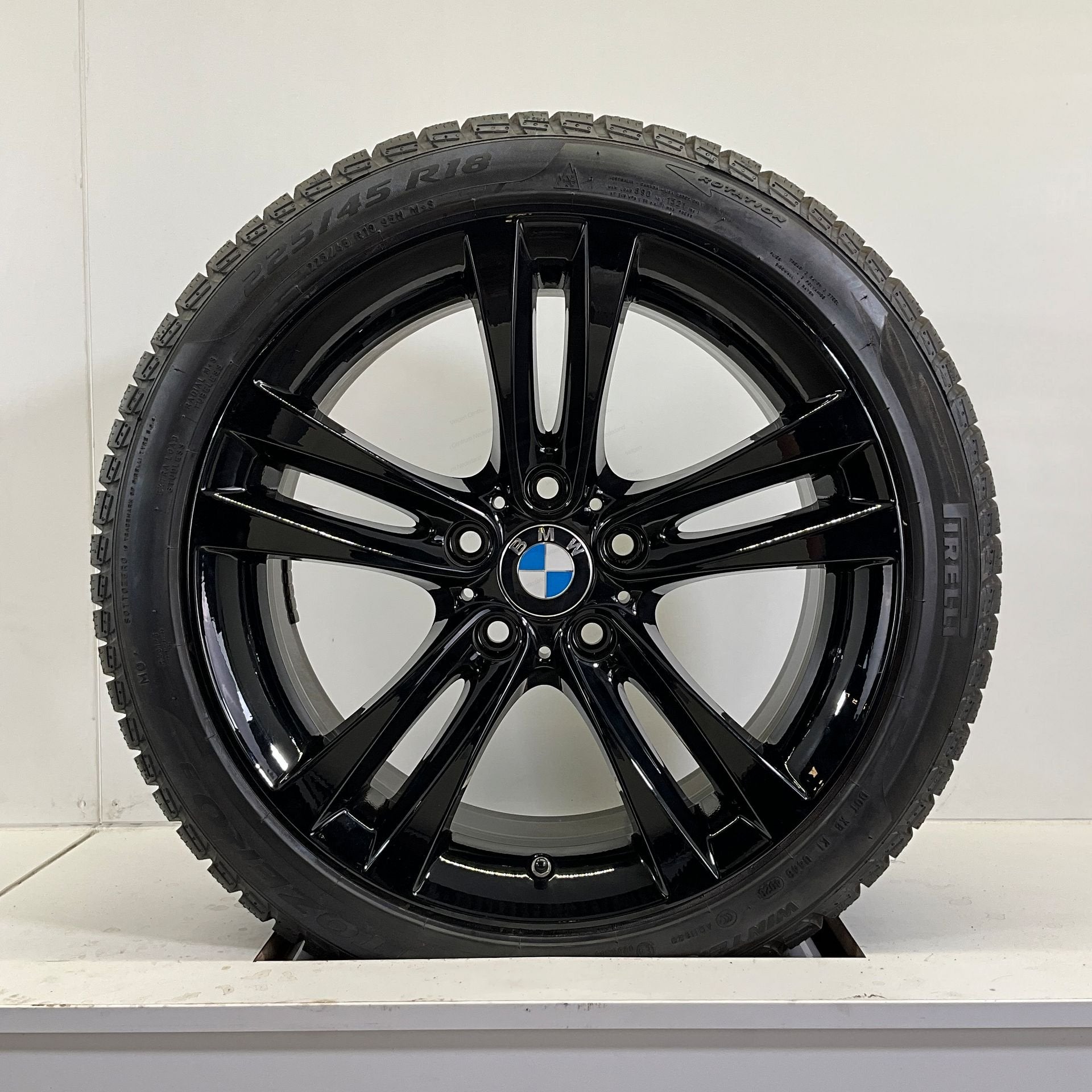 NIEUW BMW 3 SERIE F30 F31 4 SERIE F32 F33 F36 SET VELGEN + W, Auto-onderdelen, 18 inch, -, -, Banden en Velgen