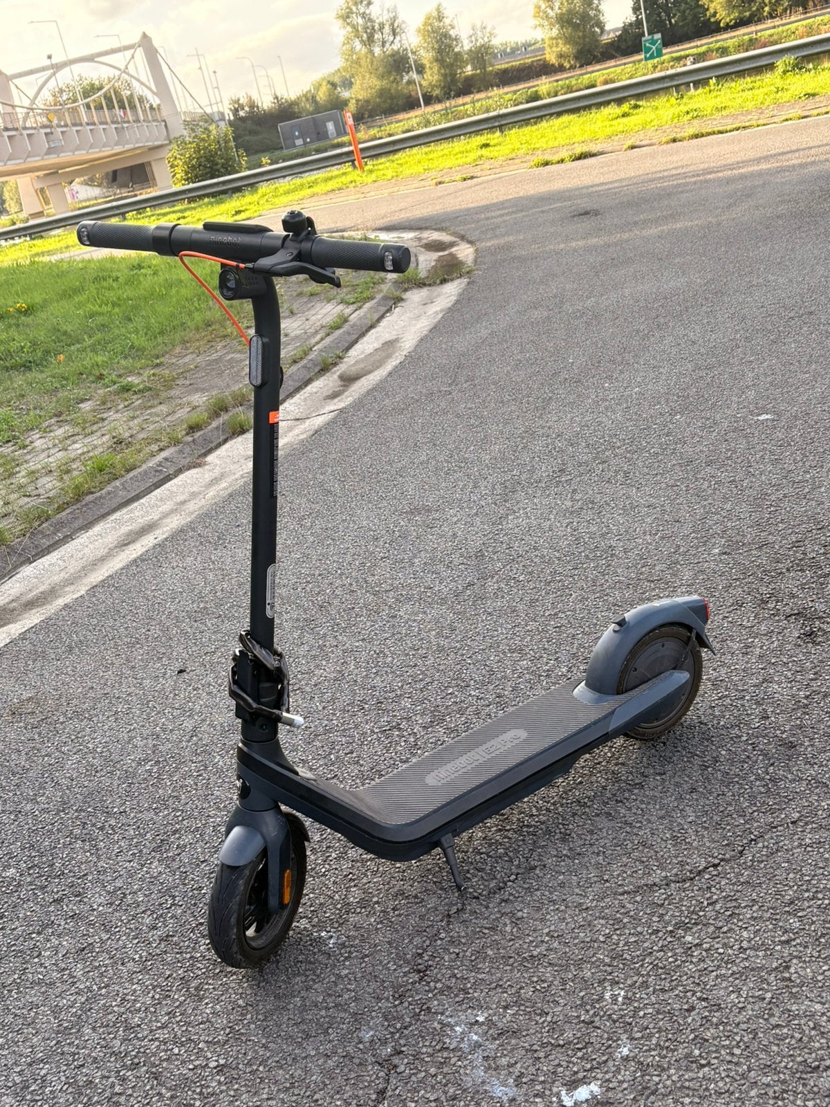 Een elektrische step, Vélos & Vélomoteurs, Enlèvement, Comme neuf