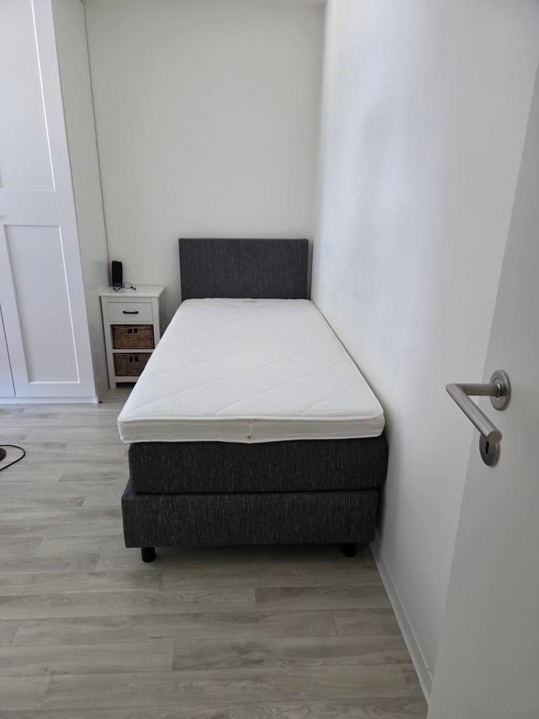 Boxspring 1 persoon, Neuf, 90 cm, Gris, Une personne