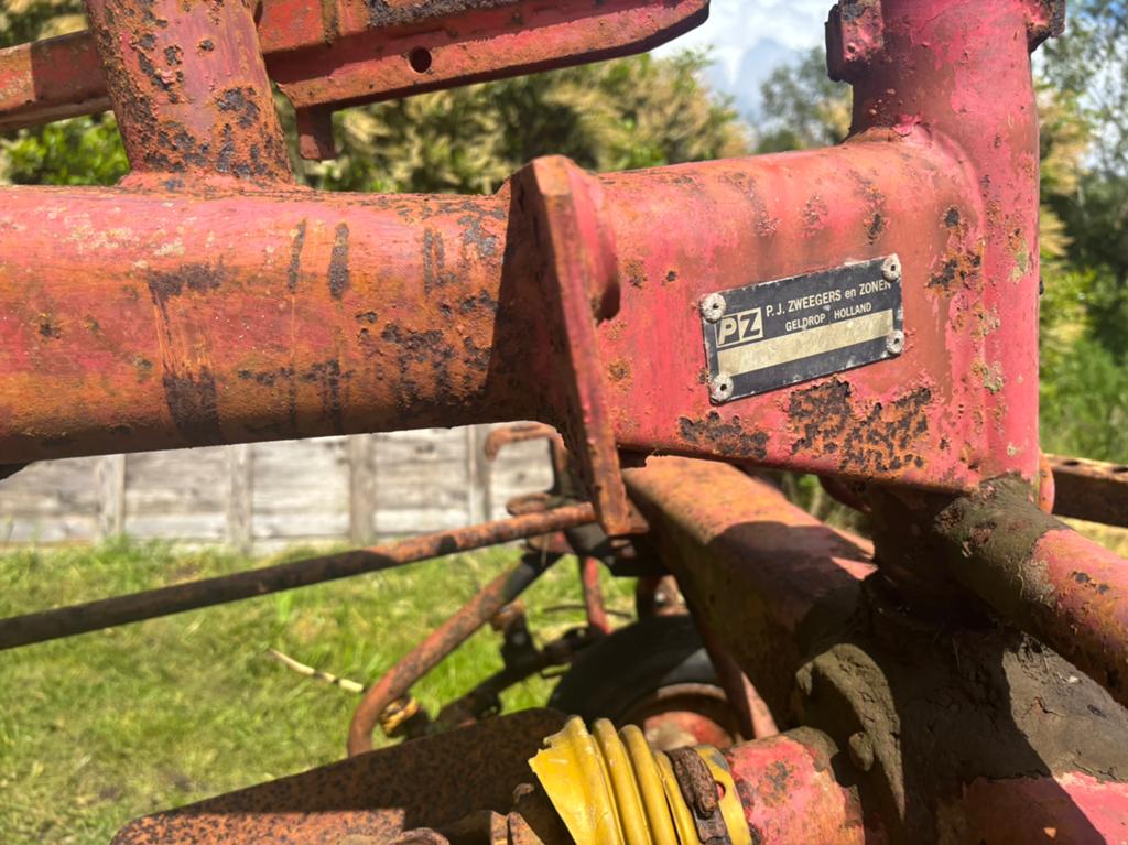 Strela pz, Zakelijke goederen, Ophalen, Akkerbouw, Oogstmachine