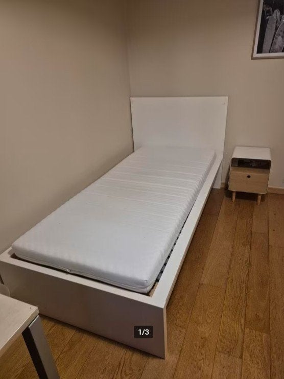 Bed + lattenbodem (+ matras) 200cm * 90cm, Ophalen, 85 tot 100 cm, Gebruikt, Lattenbodem
