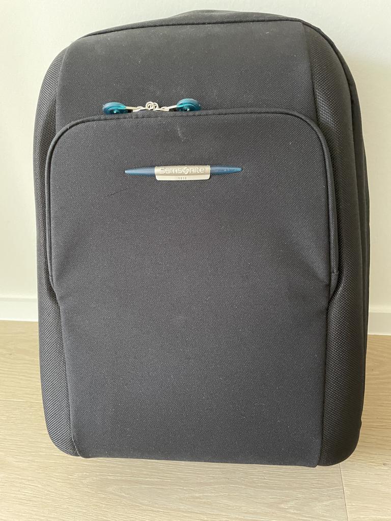 Samsonite rugzak, Computers en Software, Laptoptassen, Ophalen, Zo goed als nieuw, Zwart, Gevoerd laptopvak