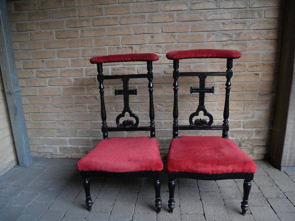 Chaises de prière, Enlèvement