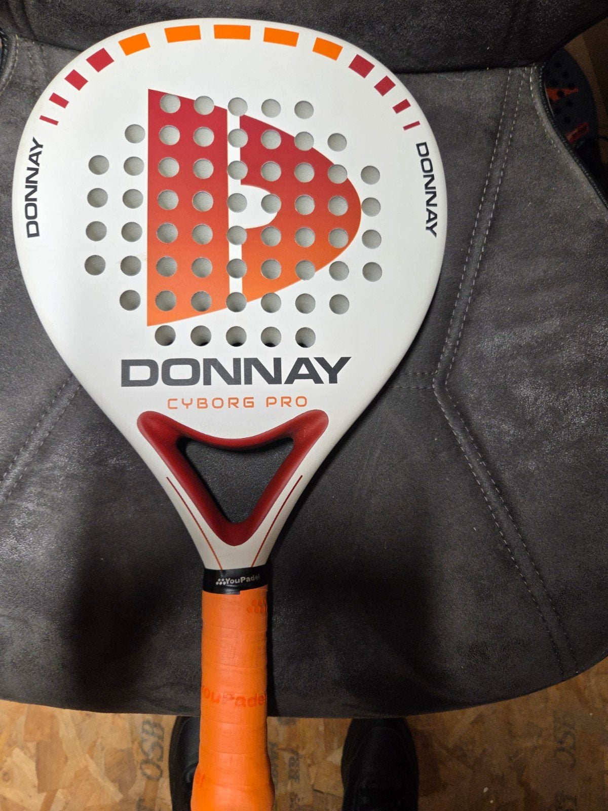 Donnay cyborg pro, Sports & Fitness, Enlèvement ou Envoi