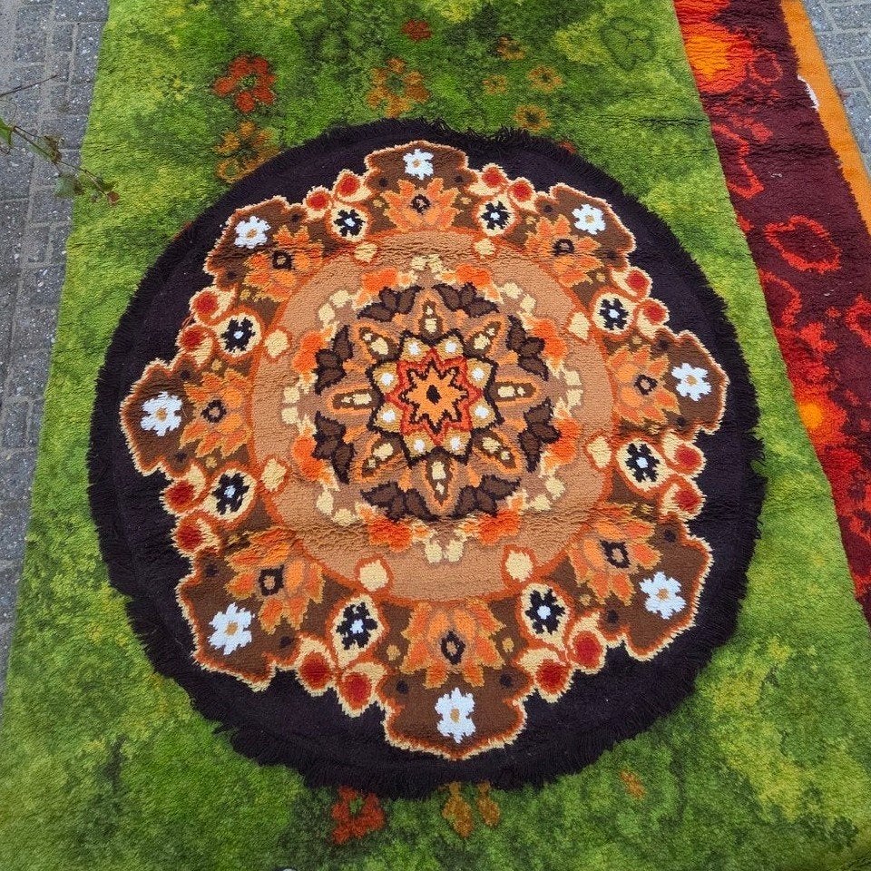 Retro tapijt rond, Huis en Inrichting, Ophalen, Rond