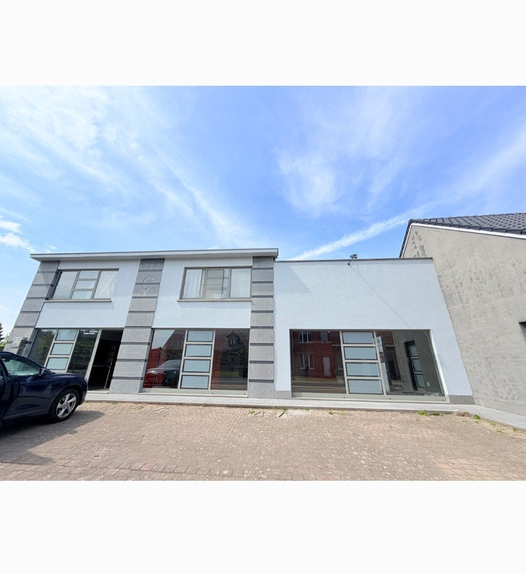 Te huur grote winkel, opslag ruimte, werkplaats te balen, 400 m², Huur, Bedrijfsruimte