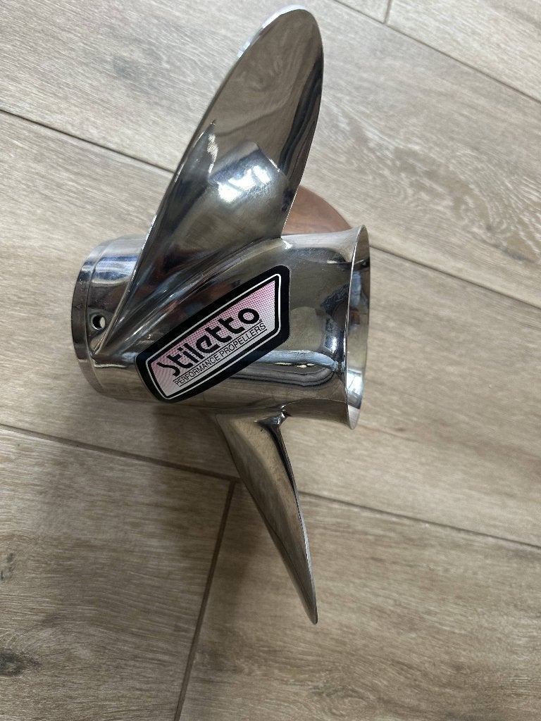 HÉLICE INOXYDABLE GAUCHE 14 1/4" X 19P STILETTO  20219 O1419, Enlèvement, Neuf, Moteur et Technique, Bateau à moteur