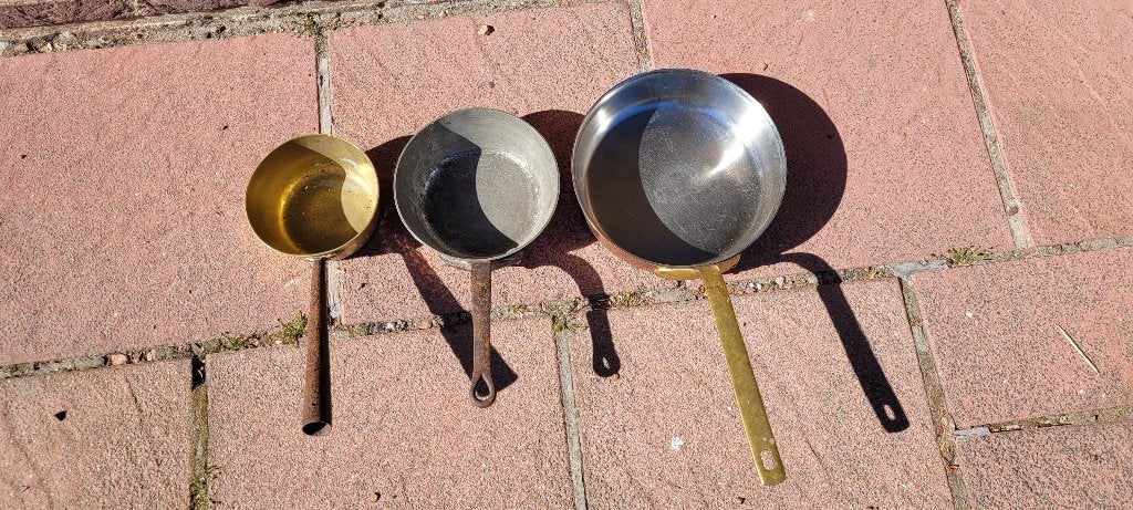 3 oude zware koperen pannen (7biv286b/70-6), Envoi