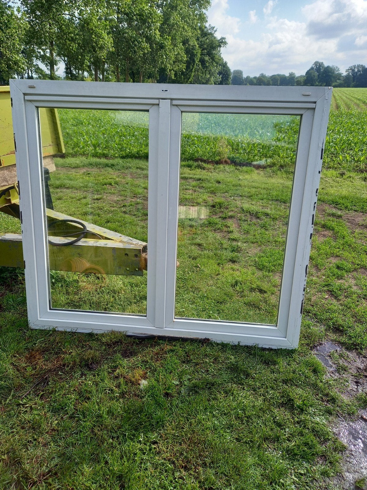 Ramen 1 pvc + 1 meranti, Doe-het-zelf en Bouw, Raamkozijnen en Schuifdeuren, Ophalen
