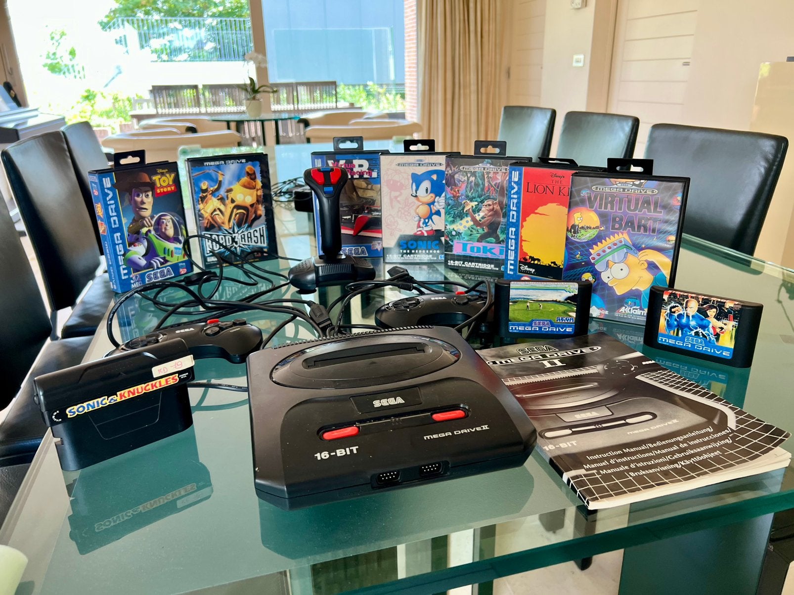 Sega Mega Drive II Retro Console + Games + Arcade Stick, Games en Spelcomputers, Verzenden, Zo goed als nieuw