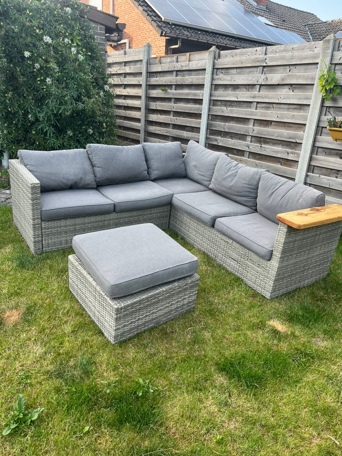 Loungeset met kussens + hocker, Ophalen, Hocker, Zo goed als nieuw, Loungeset