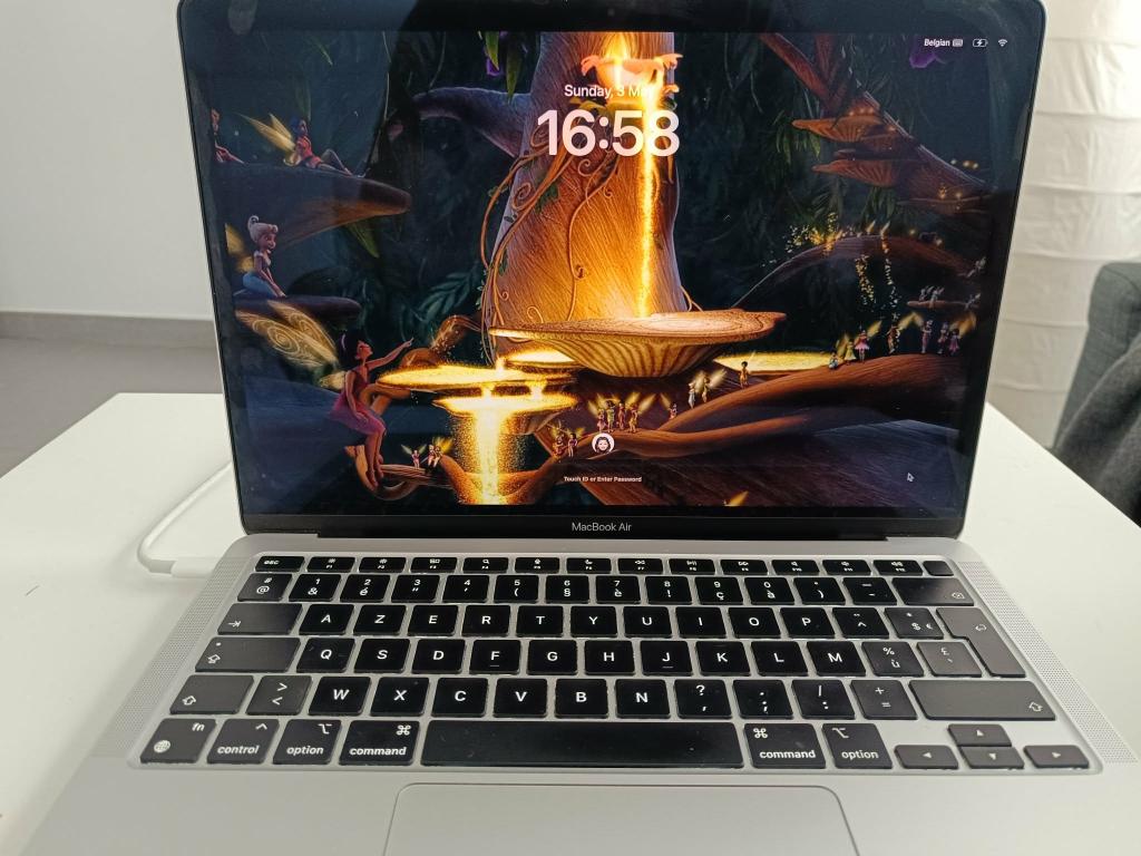 MacBook Air 13" M1 — Uitstekende staat + accessoires, Computers en Software, Apple Macbooks, Gebruikt, MacBook Air, 13 inch, Onbekend
