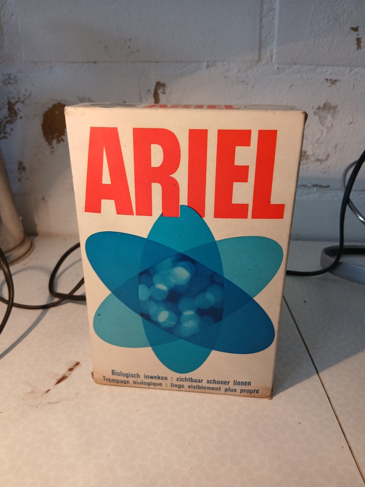 Wasmiddel/poeder vintage doosje  ariel, Ophalen of Verzenden
