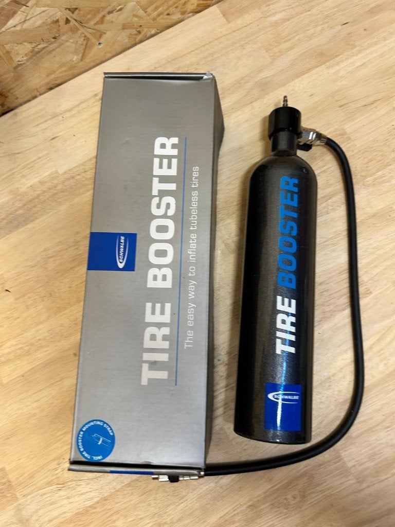 Schwalbe Tire Booster, Fietsen en Brommers, Fietsaccessoires | Fietspompen, Ophalen, Zo goed als nieuw