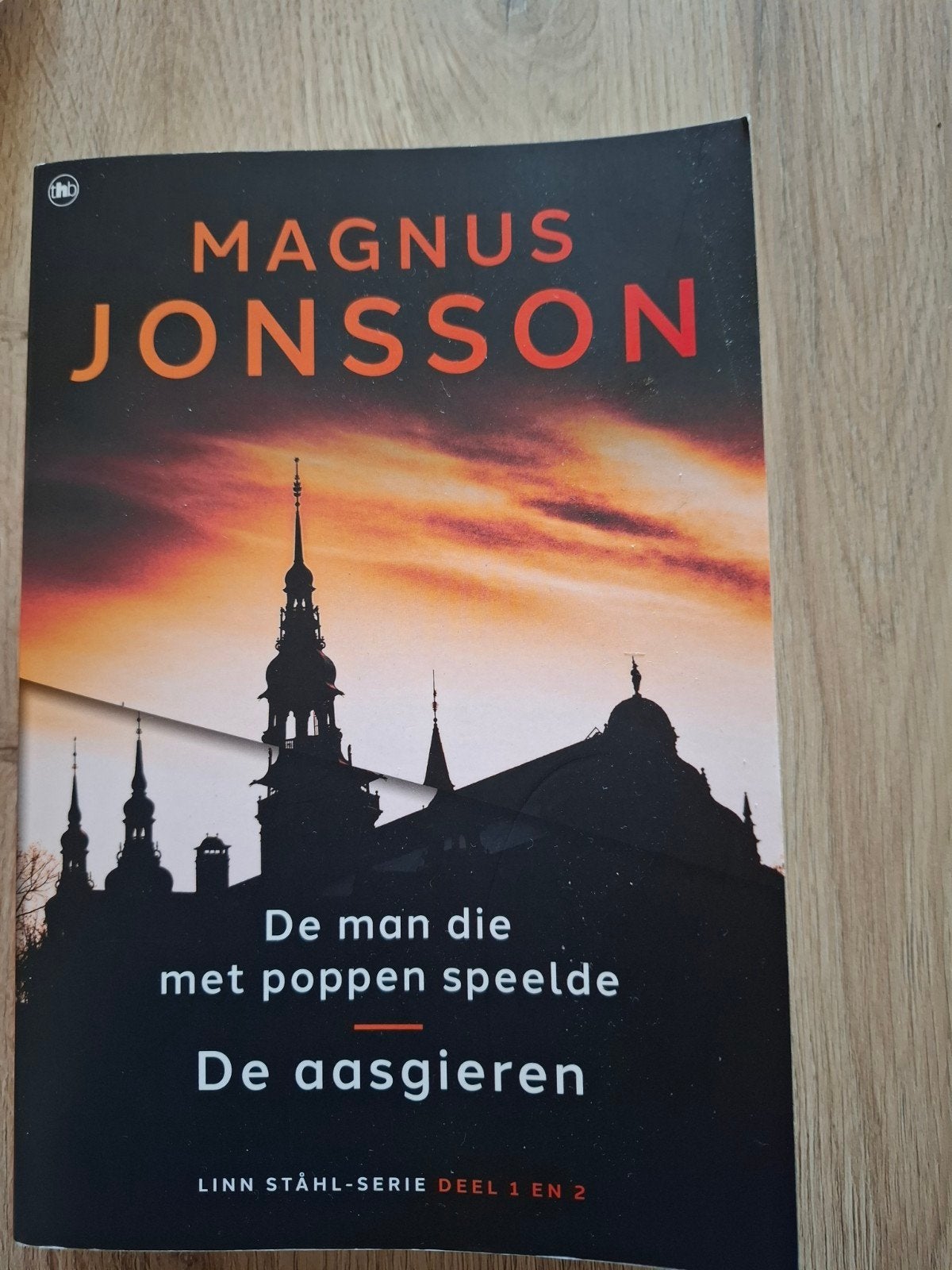 De man die met poppen speelde & De aasgieren, Enlèvement ou Envoi