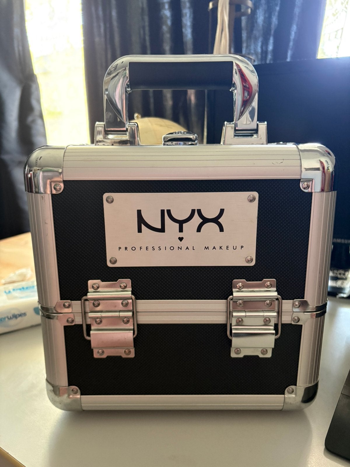 Malette à maquillage Nyx, Enlèvement ou Envoi, Comme neuf