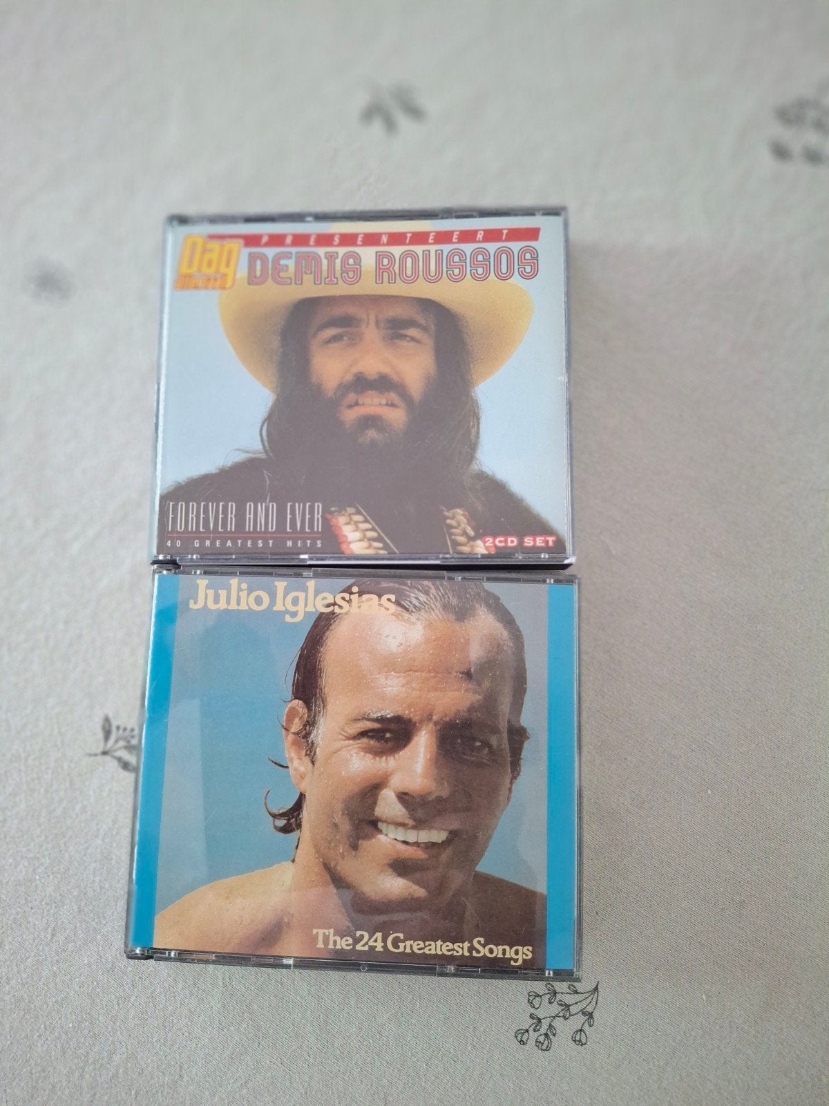 Boîtes à CD Demis Roussos et Julio Iglesias, Enlèvement ou Envoi