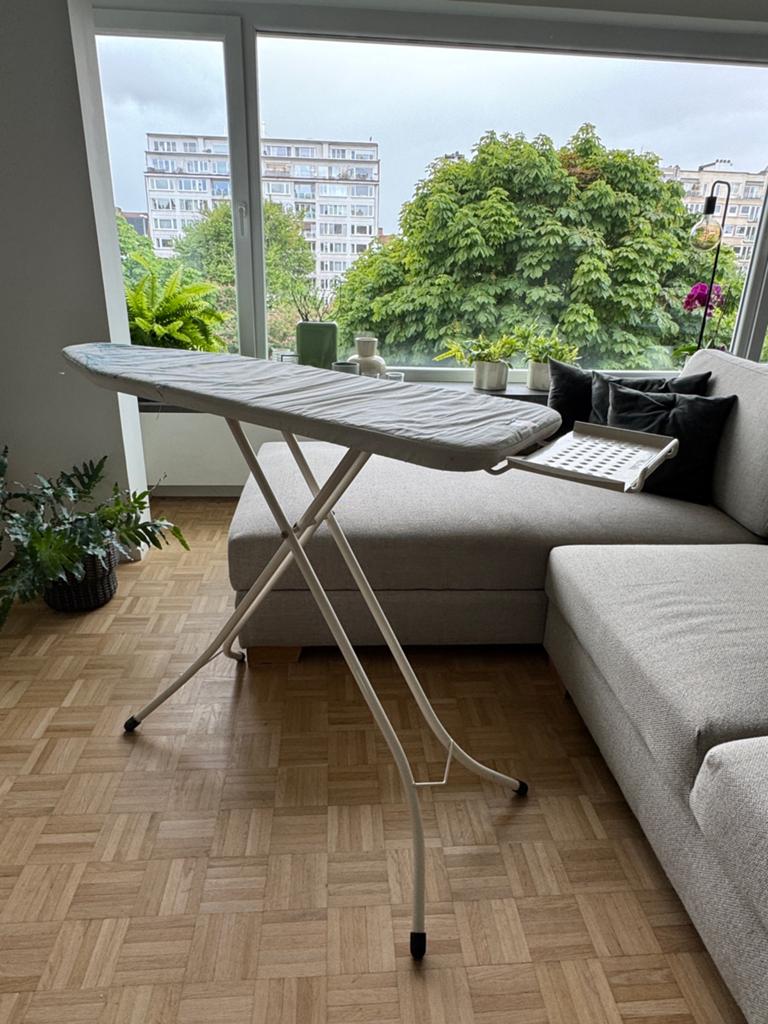 Strijkplank B van Brabantia, Elektronische apparatuur, Strijkijzers en Strijkplanken, Ophalen, Zo goed als nieuw