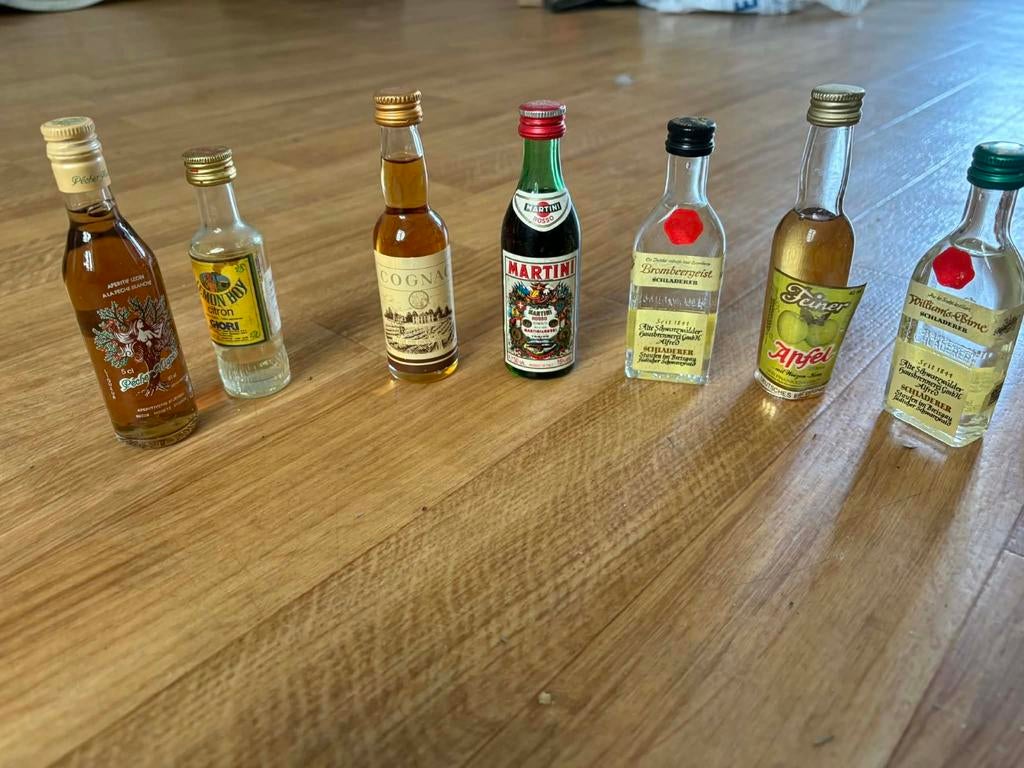 Petites bouteilles d'alcool, Enlèvement