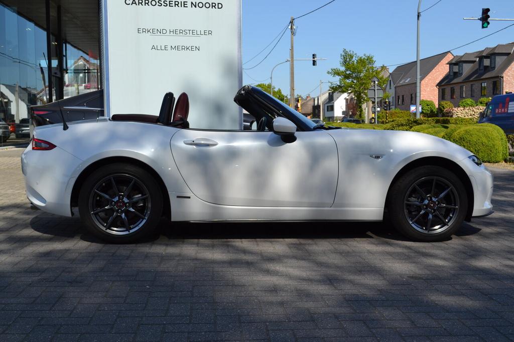 MX-5 100th Anniversary - 1.5L 132pk, Auto's, 0 kg, 4 cilinders, 0 kg, Wit