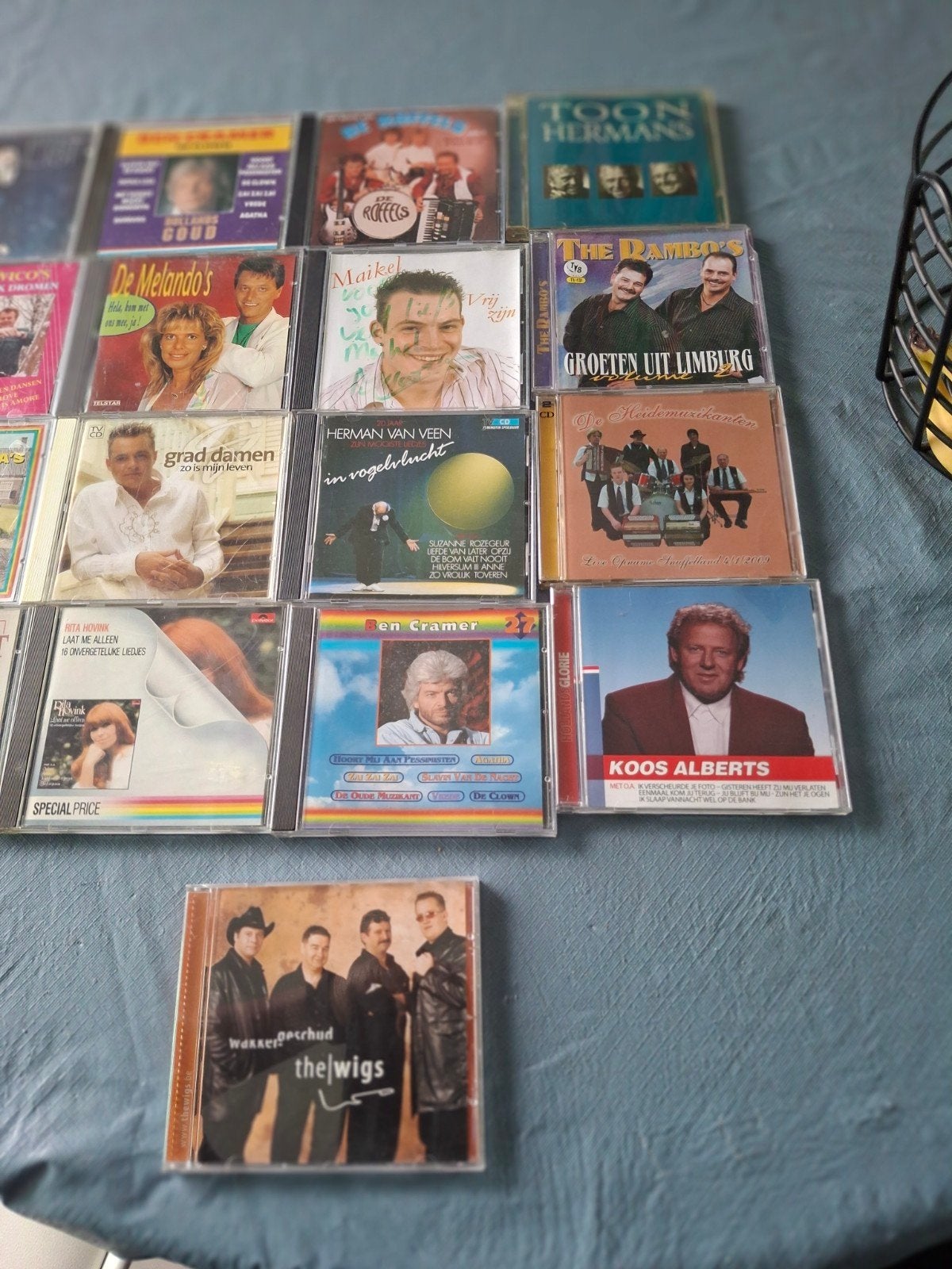 Cds nederlandse uitzoeken nu 1 euro, Cd's en Dvd's, Cd's | Nederlandstalig, Ophalen of Verzenden