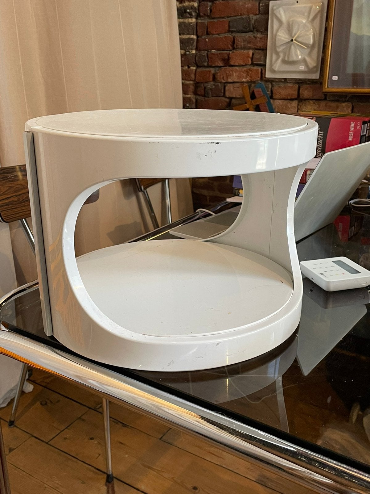Marc Held bijzettafel nachtkastje wit Space Age, Ophalen of Verzenden, Zo goed als nieuw