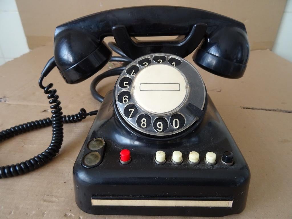Téléphone vintage en bakélite téléphone en bakélite type1950, Enlèvement ou Envoi