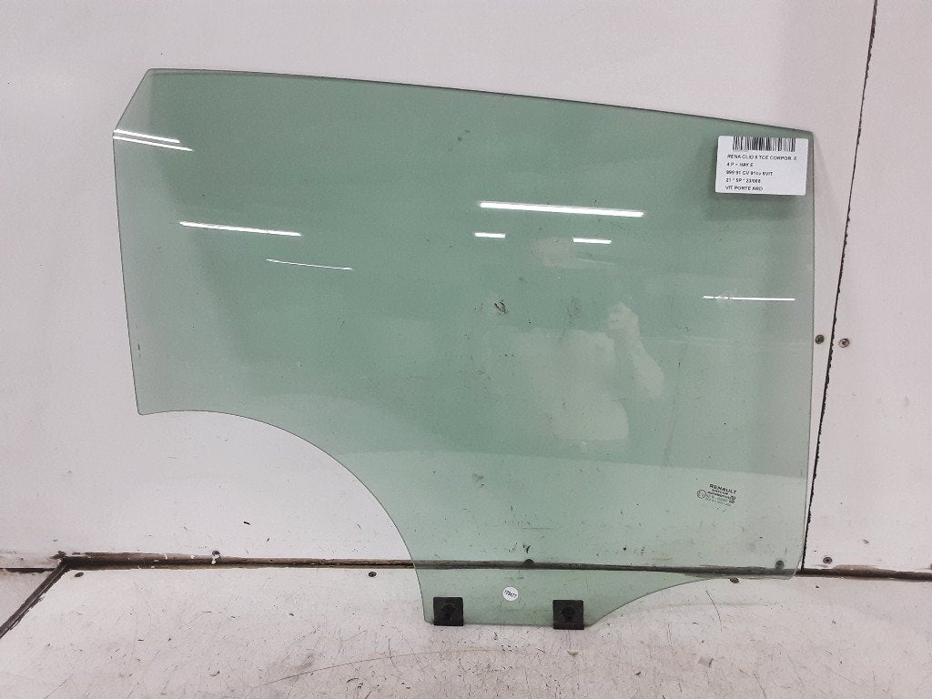 VITRE ARRIERE DROITE Renault Clio V (RJAB) (01-2019/-), Renault, Utilisé, Peter-Huppertz-Straße 5
51063  Köln, DE, Dialog.deutschland@renault.de