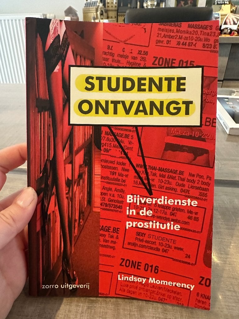 Studente ontvangt, Ophalen, Zo goed als nieuw