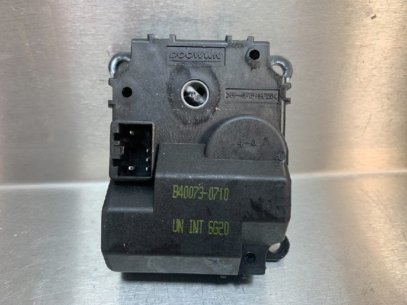 ACTIONNEUR MOTEUR VOLET CHAUFFAGE Kia Carens III (FG), Utilisé, Kia