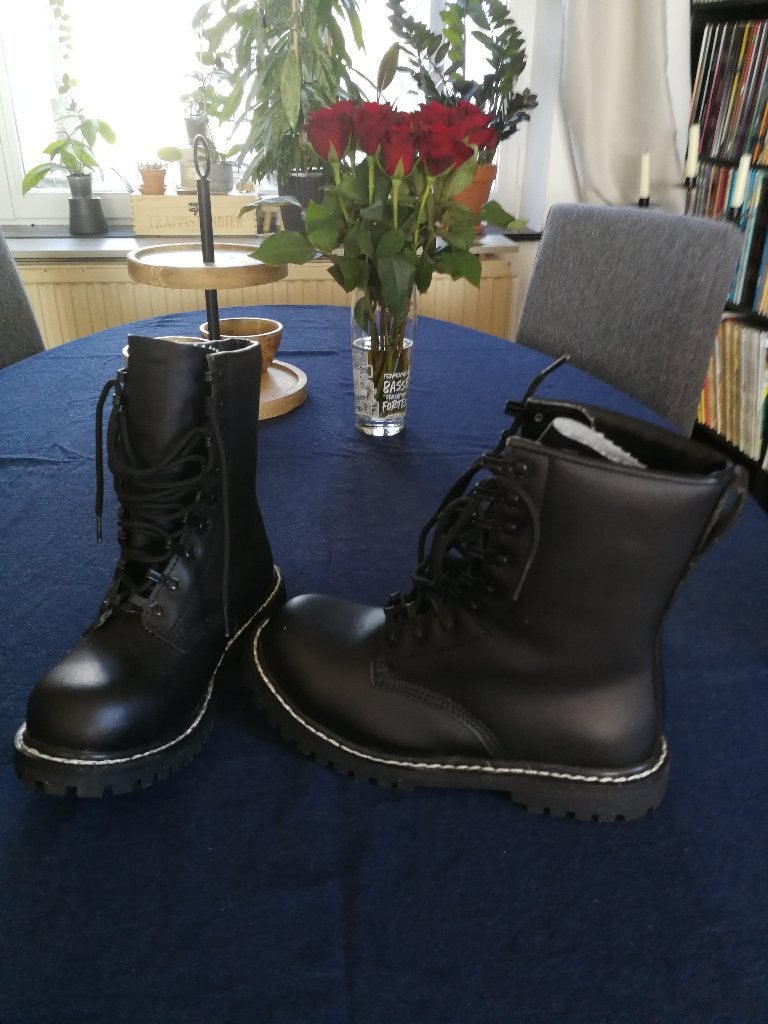 Bottines BRANDIT Springerstiefel T38, Vêtements | Femmes, Comme neuf, Enlèvement, Boots et Botinnes, Brandt