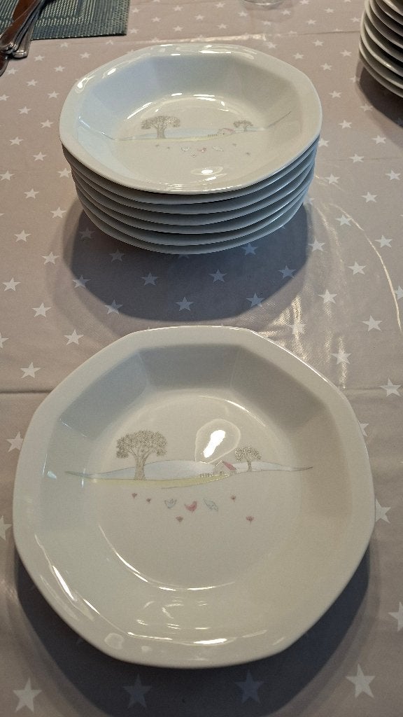 Assiettes creuses. Philippe Deshoulières. A voir!, Assiettes(s), Comme neuf, Enlèvement, Porcelaine