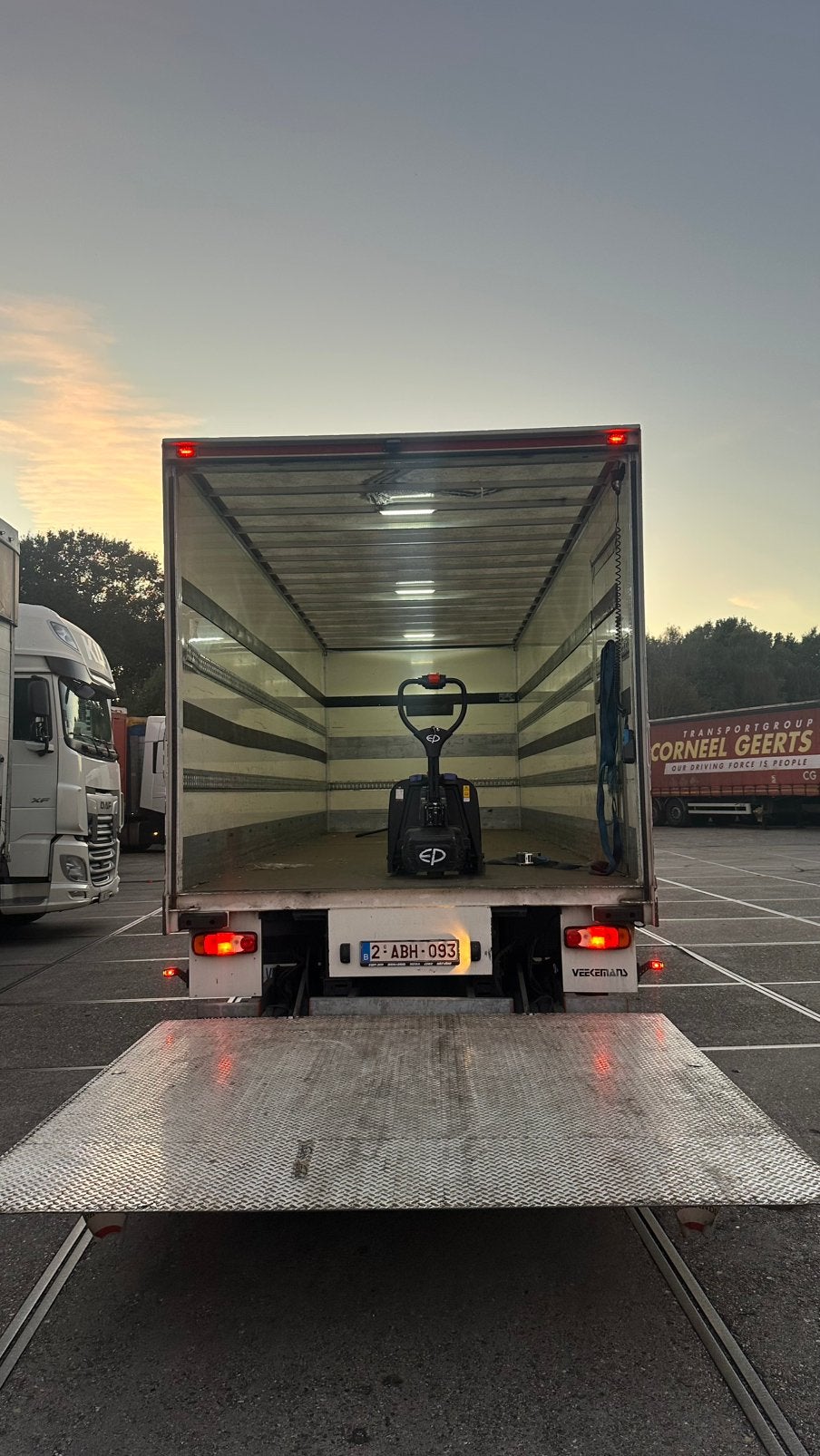 Vrachtwagen te huur 18 pallet 12 ton, Autos, Achat, Euro 6, Renault, Diesel