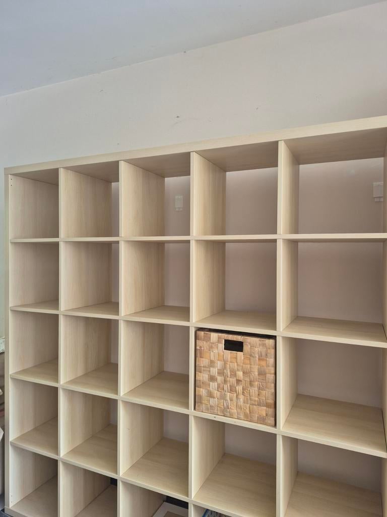 Twee IKEA KALLAX kastunits te koop., Huis en Inrichting, Kasten | Boekenkasten, Ophalen