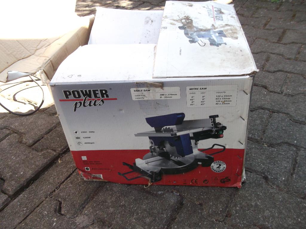 Machine multi usages du bois, 600 à 1200 watts, 30 à 70 mm, Enlèvement, Utilisé