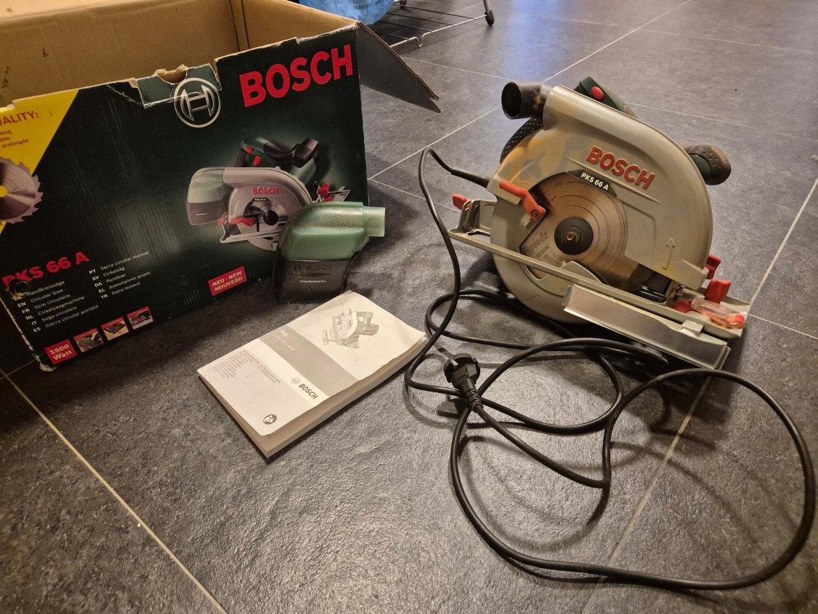 Bosch PKS 66 A Cirkelzaag - op snoer - 1600 W, Doe-het-zelf en Bouw, Ophalen, Gebruikt, Cirkelzaag, 30 tot 70 mm