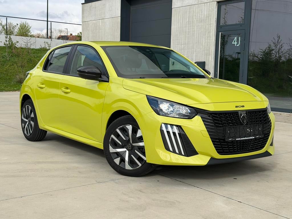 PEUGEOT 208 1.2i PureTech Euro 6e/ CARPLAY/ FULL LED/ 6175KM, Auto's, Voorwielaandrijving, Stof, 1199 cc, Bedrijf
