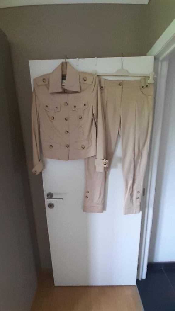 Elegant designer ensemble Patrizia Pepe, Kleding | Dames, Dames-kledingpakketten, Zo goed als nieuw, Maat 38/40 (M), Ophalen of Verzenden