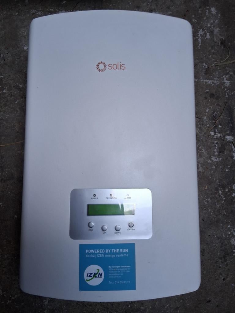 Omvormer zonnepanelen, Doe-het-zelf en Bouw, Zonnepanelen en Toebehoren, Ophalen, Gebruikt, Overige typen, 200 wattpiek of meer