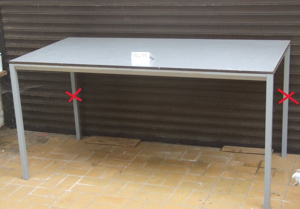 Werktafel zeer stevig om met één kant tegen muur te plaatsen, Ophalen, Zo goed als nieuw