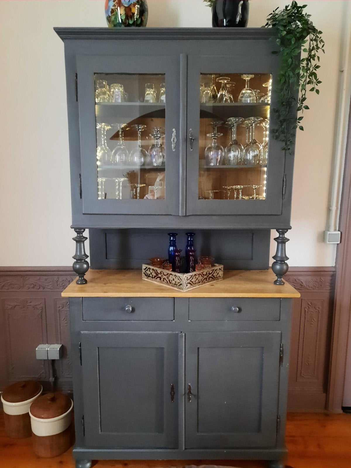 Landelijke kast, Ophalen