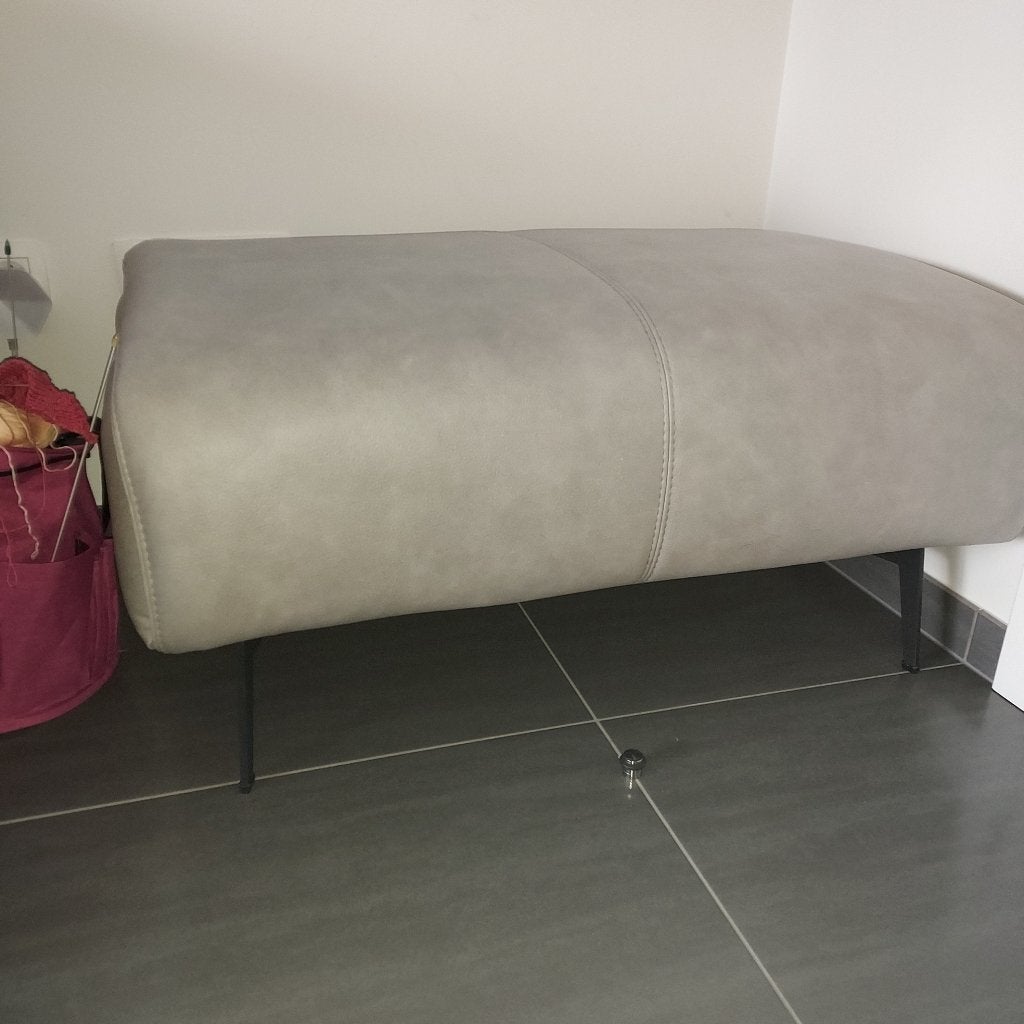 Poef, Huis en Inrichting, Ophalen, 75 tot 100 cm, Zo goed als nieuw, Rechthoekig