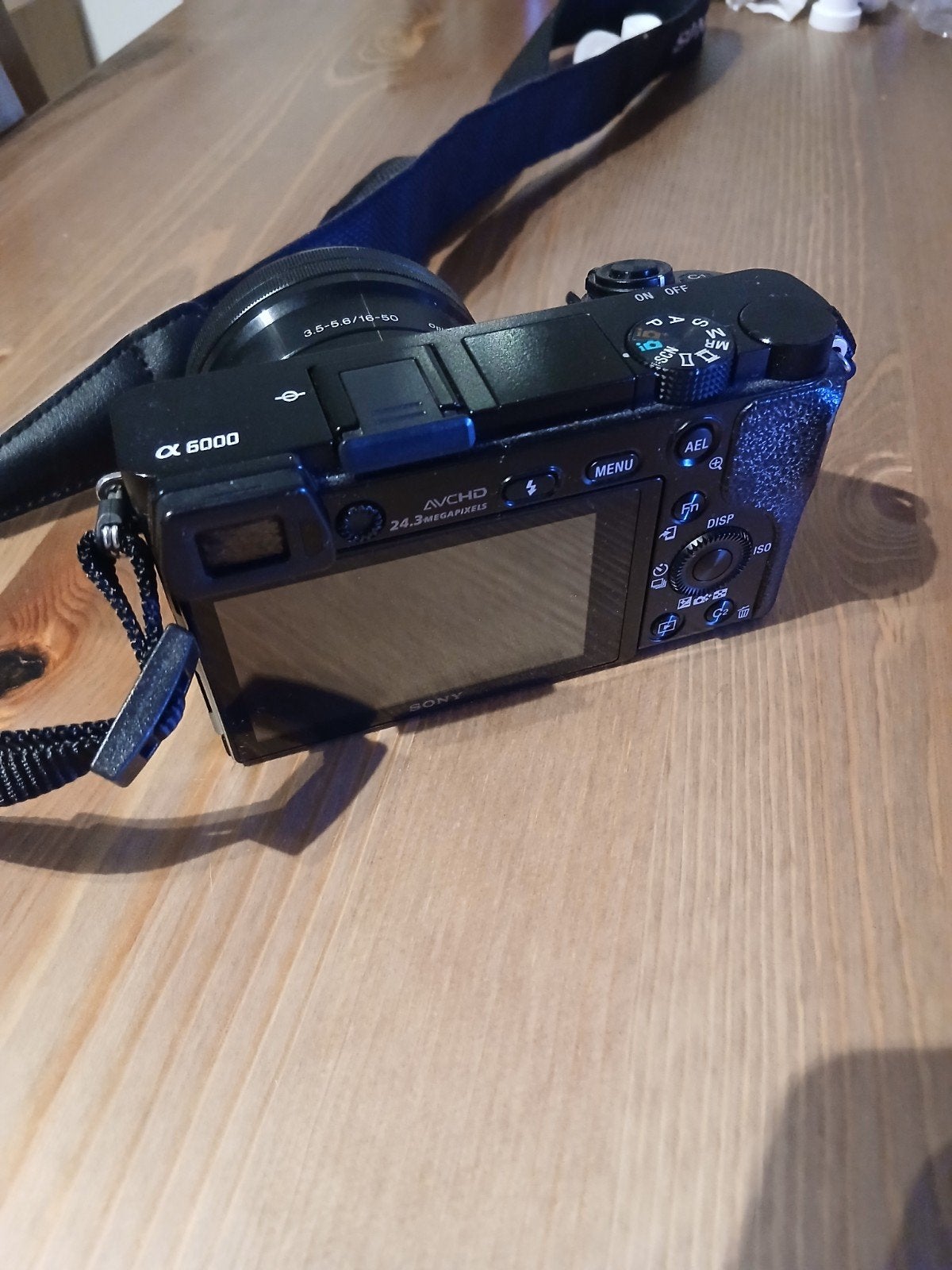 Sony Alpha 6000 – Systeemcamera te koop, Audio, Tv en Foto, Ophalen of Verzenden, Oplader, Systeemcamera, Sony