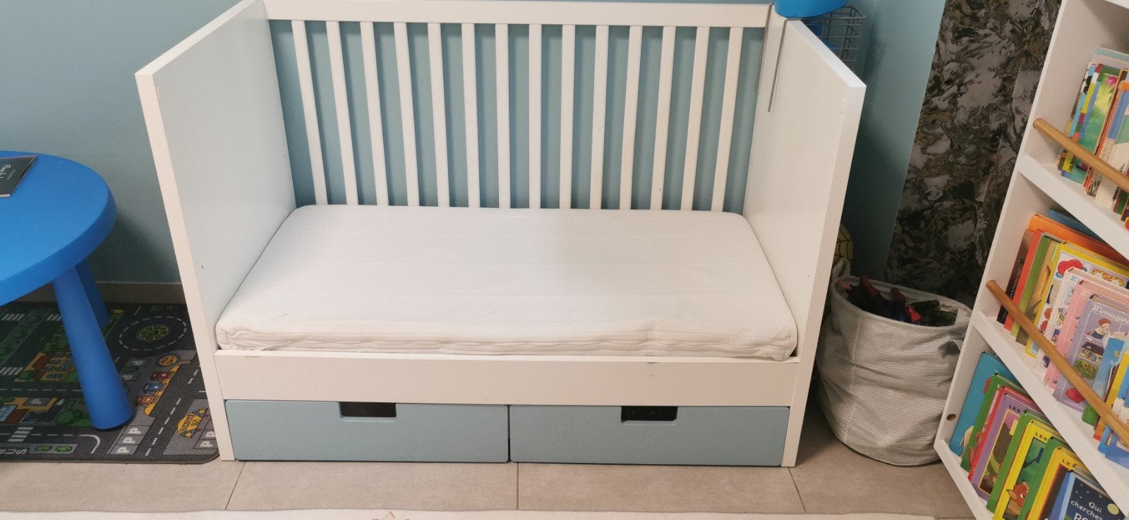lit bébé ikea stuva complet avec matelas, Enlèvement, Comme neuf, Moins de 140 cm, Moins de 70 cm