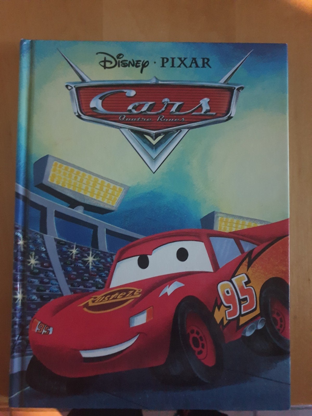 Boek kinderen pixar Cars, Boeken, Ophalen of Verzenden, Zo goed als nieuw